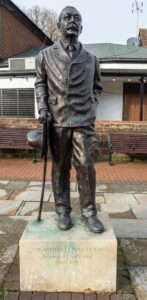 Conan Doyle statue, crowborough